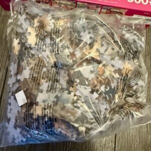 1000 piece mystery puzzle